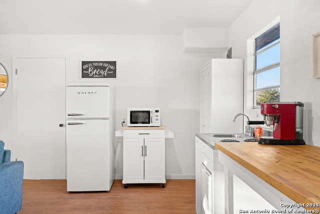 Image 8 of 105 For 101 Campbell Rd 3