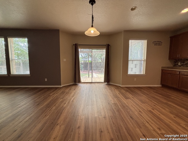 Image 15 of 27 For 20903 Foothill Pine