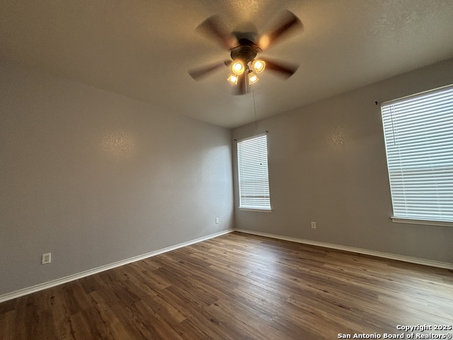 Image 16 of 27 For 20903 Foothill Pine