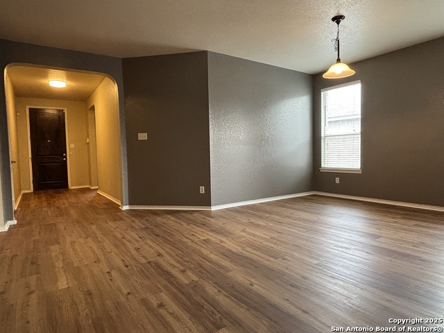 Image 6 of 27 For 20903 Foothill Pine