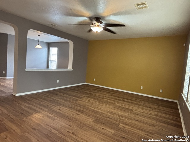Image 8 of 27 For 20903 Foothill Pine