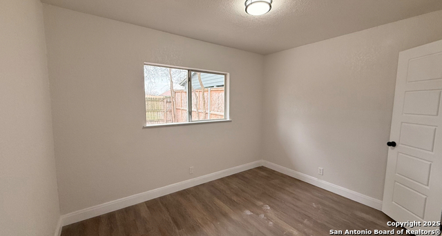 Image 6 of 10 For 7010 Glen Chase
