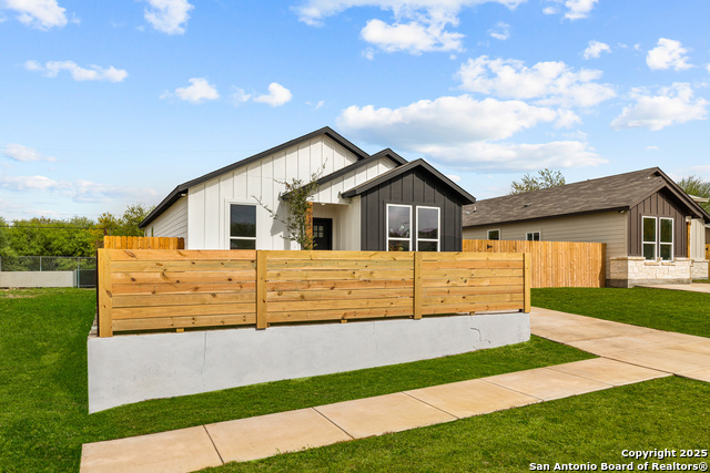 Image 27 of 28 For 135 Sligo