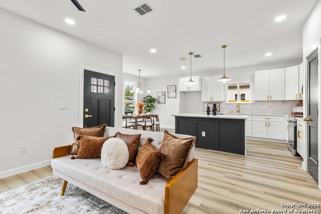 Image 3 of 28 For 137 Sligo