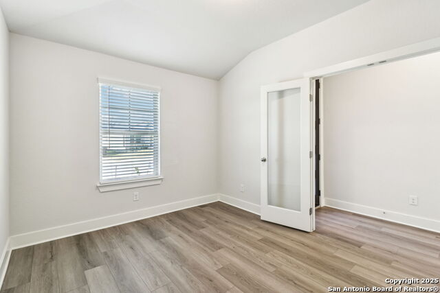 Image 10 of 25 For 25912 Marigold Oaks