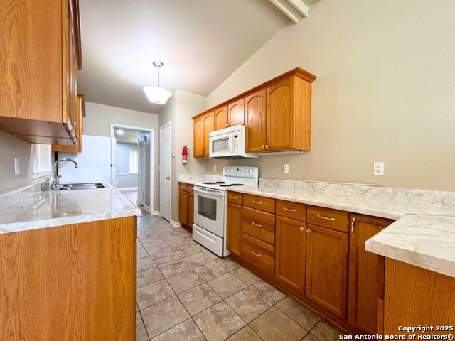 Image 8 of 27 For 7607 Old Spanish Trail