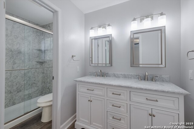 Image 17 of 24 For 6226 Cherrywest Cir