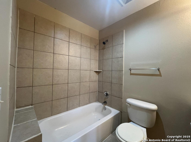 Image 22 of 30 For 10503 Hunters Pond