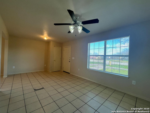 Image 6 of 30 For 10503 Hunters Pond