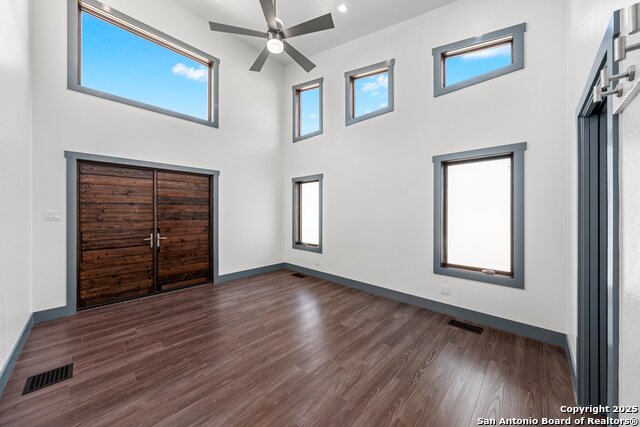 Listing photo id 16 for 119 Springwood