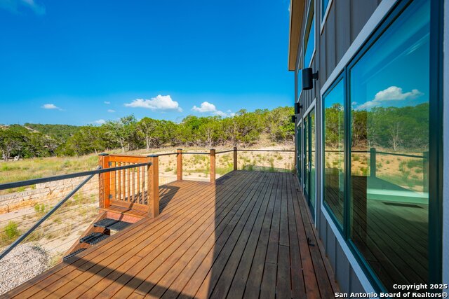 Listing photo id 19 for 119 Springwood