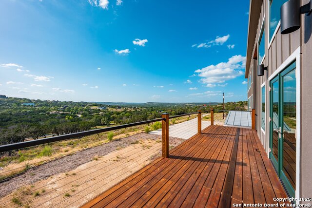 Listing photo id 22 for 119 Springwood