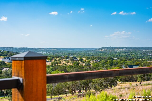 Listing photo id 23 for 119 Springwood