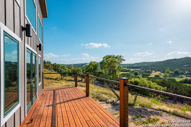 Listing photo id 24 for 119 Springwood