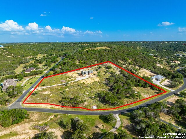 Listing photo id 34 for 119 Springwood