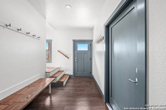 Listing photo id 5 for 119 Springwood