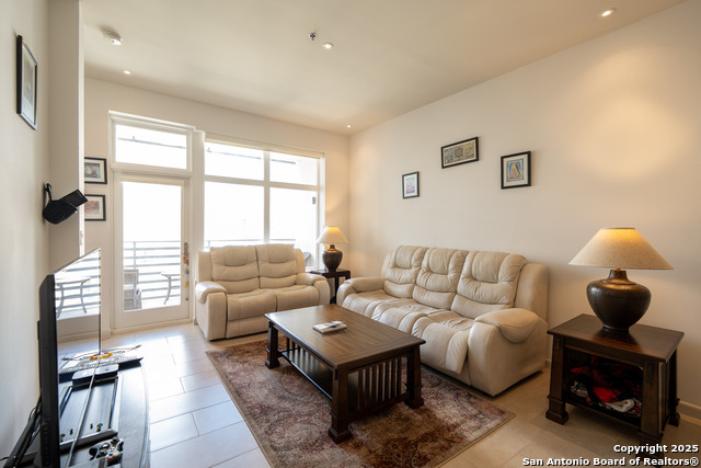 Image 16 of 24 For 17902 La Cantera  Unit