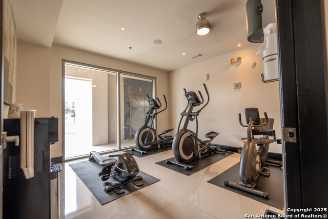 Image 21 of 24 For 17902 La Cantera  Unit
