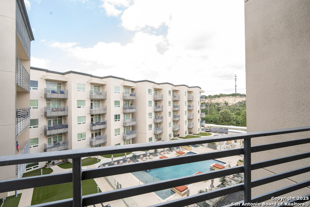 Image 9 of 24 For 17902 La Cantera  Unit