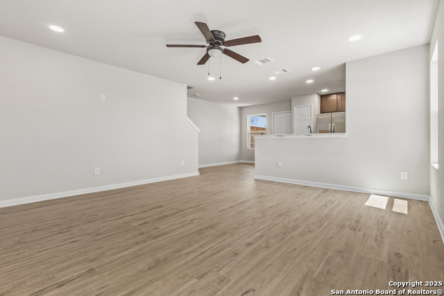 Listing photo id 5 for 268 Bonnie Bend