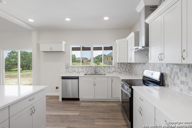 Image 13 of 49 For 808 Heinen Road