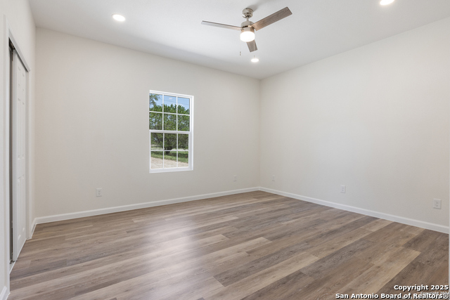 Image 25 of 49 For 808 Heinen Road
