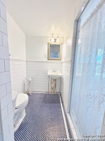 Image 8 of 12 For 401 11th  