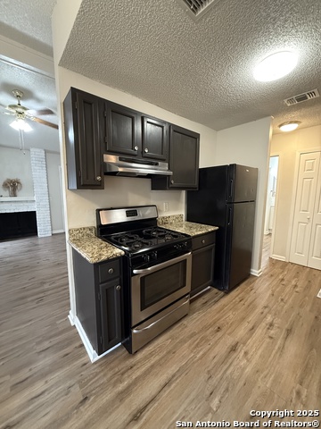 Image 19 of 25 For 9738 Meadow Dr