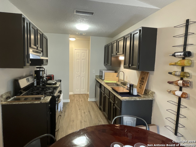 Image 5 of 25 For 9738 Meadow Dr