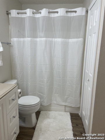 Image 9 of 25 For 9738 Meadow Dr