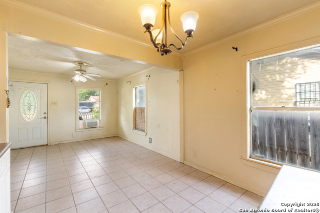 Image 13 of 26 For 2911 Lombrano