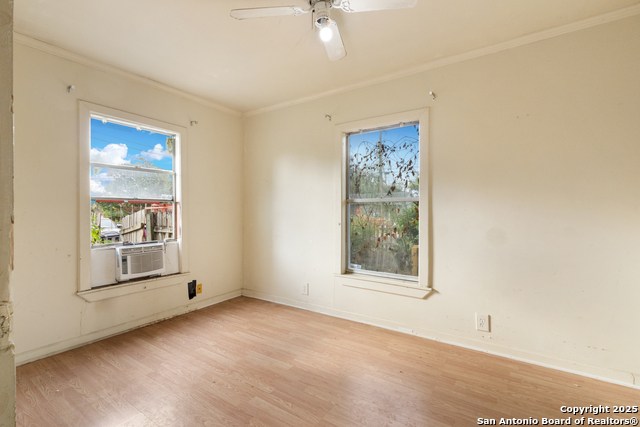 Image 15 of 26 For 2911 Lombrano