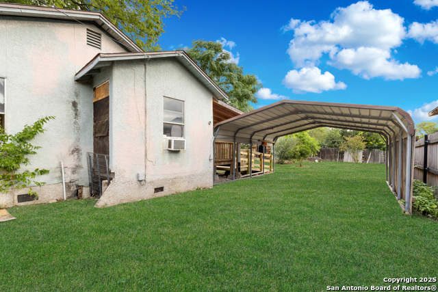 Image 17 of 26 For 2911 Lombrano