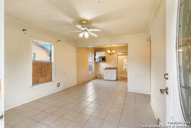 Image 4 of 26 For 2911 Lombrano