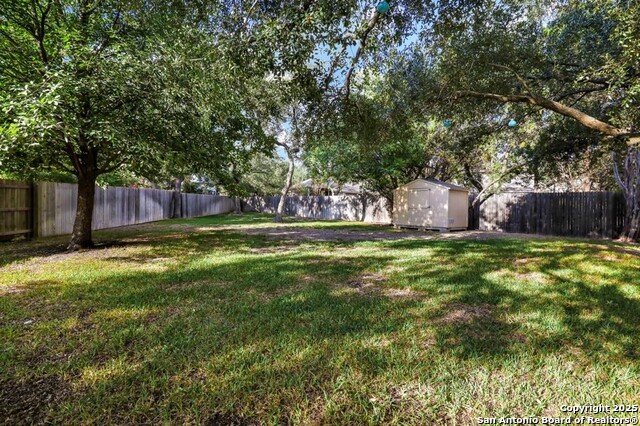 Listing photo id 40 for 2515 Rogers Cove