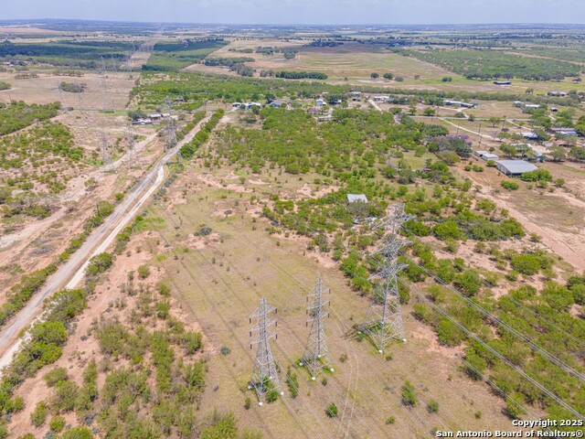 Listing photo id 14 for 8540 Real Rd