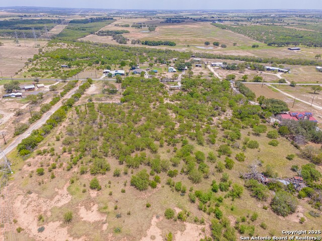 Listing photo id 16 for 8540 Real Rd