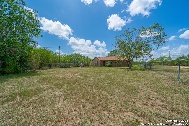 Listing photo id 0 for 8540 Real Rd