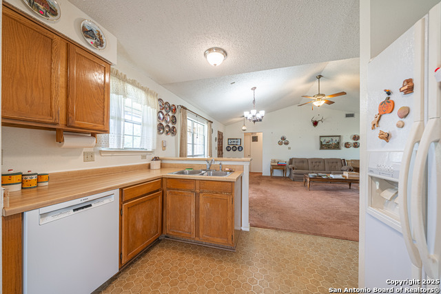Listing photo id 21 for 8540 Real Rd