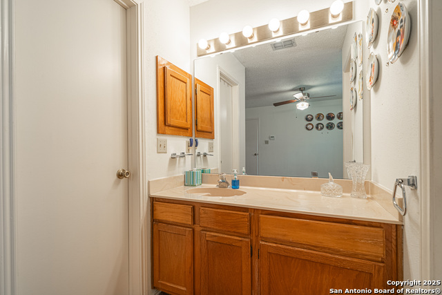 Listing photo id 26 for 8540 Real Rd