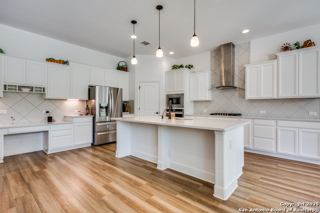 Listing photo id 9 for 8830 Shady Pond