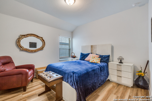 Listing photo id 13 for 8830 Shady Pond