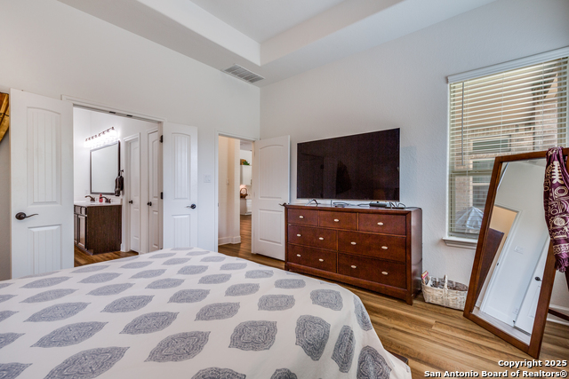 Listing photo id 15 for 8830 Shady Pond