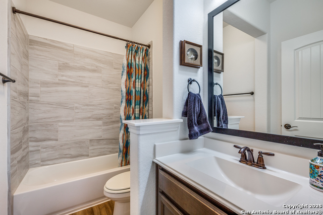 Listing photo id 17 for 8830 Shady Pond