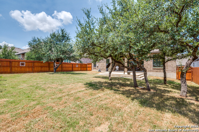 Listing photo id 23 for 8830 Shady Pond