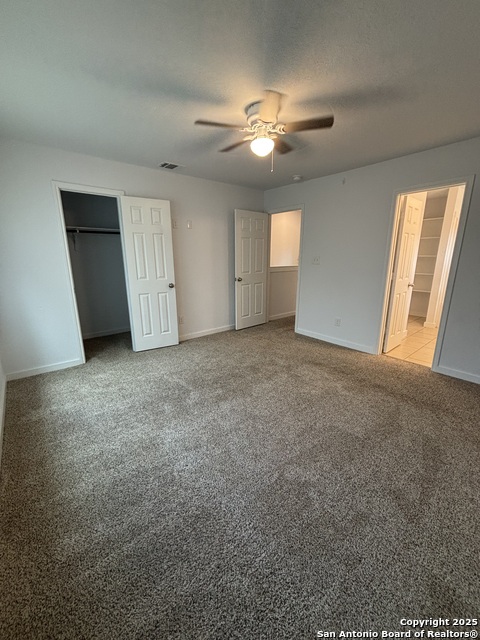 Listing photo id 13 for 1522 Elmendorf