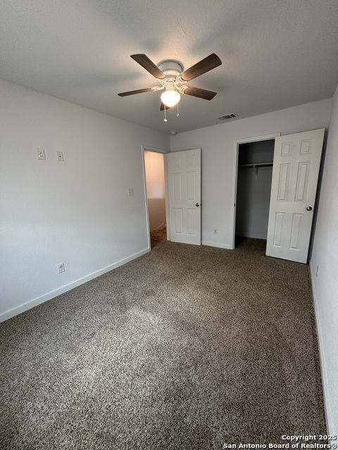 Listing photo id 14 for 1522 Elmendorf