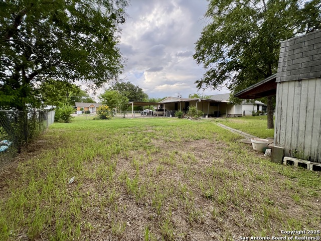 Listing photo id 4 for 234 Ferris