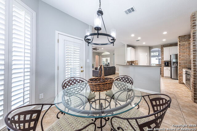 Image 16 of 70 For 4807 West Lake Oaks