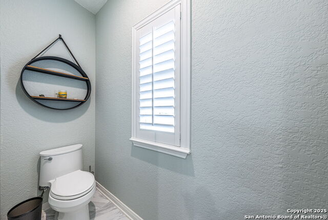 Image 30 of 70 For 4807 West Lake Oaks